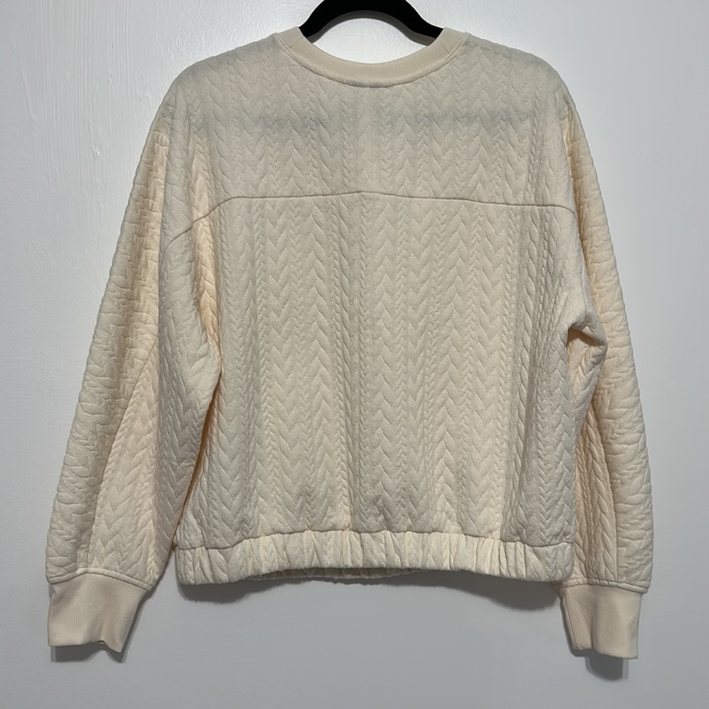 A NEW DAY white sweater​​​​​​ - Picture 4 of 4